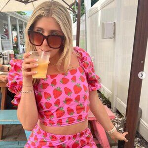 Megan Crosby Strawberry pink puff sleeve summer blouse top xs lisa says gah